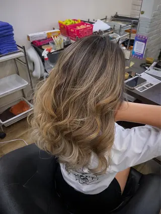 セミロング ブリーチカラー /名駅/楓のヘアスタイル