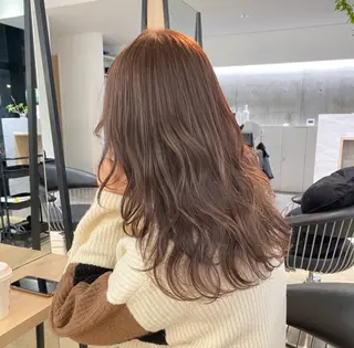 ロング カラー 山口 真世のヘアスタイル