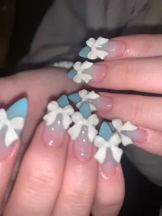 ネイル NES NAIL所属・さゆり￤推しキャラ ￤ロングネイル🩷のネイルデザイン