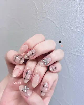 ネイル Arowa 伊田のネイルデザイン