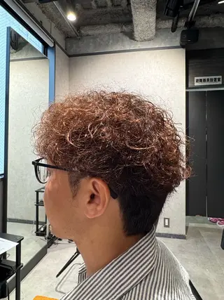 ショート パーマ メンズ 韓国特化🇰🇷愁斗 センターパートパーマのヘアスタイル