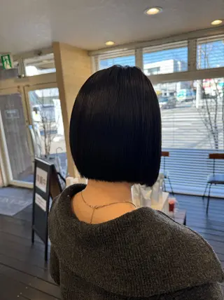 ショート カラー 青島 ひとみのヘアスタイル