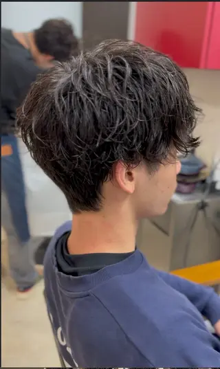 ミディアム パーマ メンズ特殊パーマ/ 似合わせカットのヘアスタイル