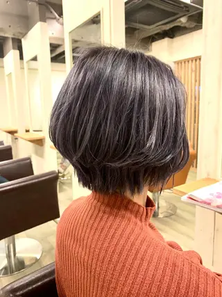 ショート カラー ナカジマ ハルカのヘアスタイル