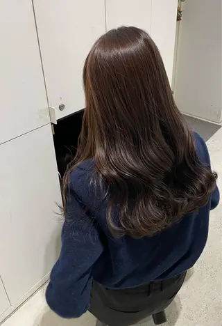 カラー MAO SHIRATOのヘアスタイル