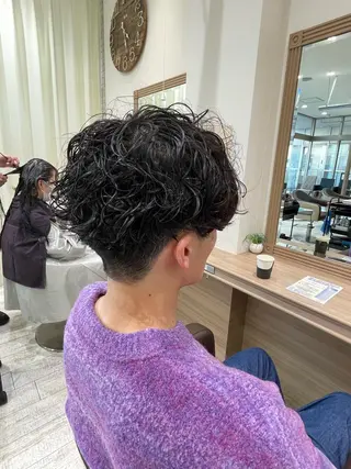 パーマ メンズ 加藤 未歩のヘアスタイル