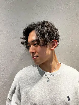 ミディアム パーマ メンズ BARBER SUGIYAMA所属・北千住理容室バーバー 小堀悠作のヘアスタイル