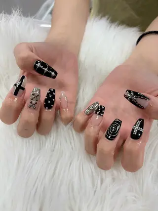 ネイル SHION  のネイルデザイン