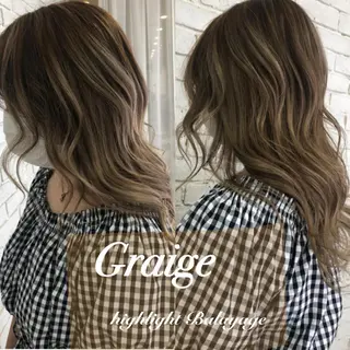 ミディアム カラー ✨ブリーチ特化✨ 💚Acchon💚のヘアスタイル