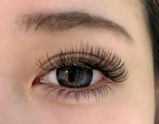 マツエク・マツパ yuuka REBEST心斎橋のマツエク・マツパデザイン