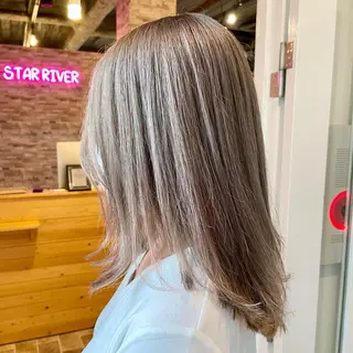 セミロング SALOWIN心斎橋Suite店所属・ブリーチ毛にもできる 縮毛矯正|鷹司郎のヘアスタイル