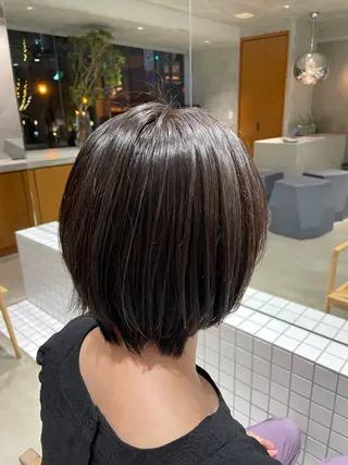 ショート カラー 頼金 愛海のヘアスタイル