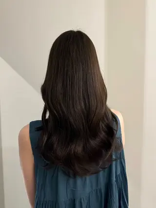 ロング カラー 内沼 恵留菜のヘアスタイル