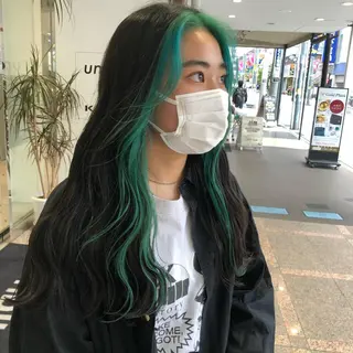 ロング カラー レイヤー/顔まわり カット/地毛風カラーのヘアスタイル