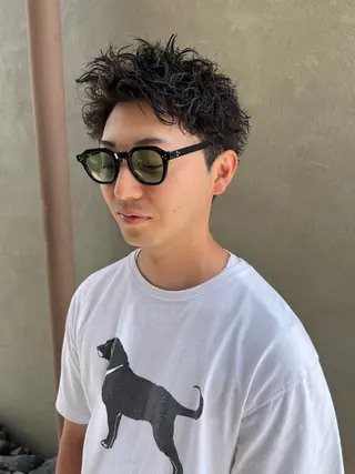 ショート 権 燦易のヘアスタイル
