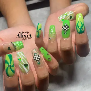 ネイル AlixiA nail studio所属・AlixiA ゆみのネイルデザイン