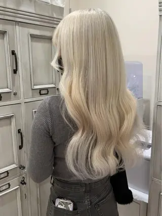 ロング カラー MOE🐈‍⬛🎀 エクステ/ワンホンのヘアスタイル