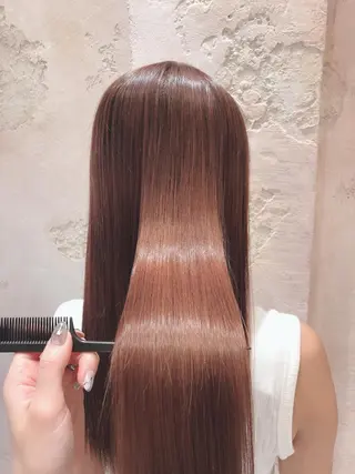 セミロング 代表山口ひな 髪質改善のプロのヘアスタイル