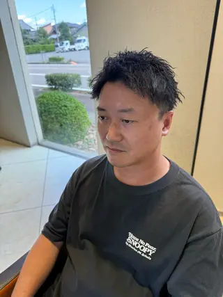 ショート パーマ 山中 翔平のヘアスタイル