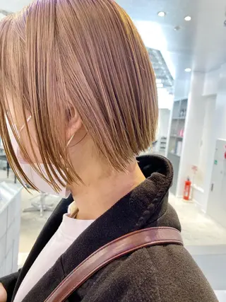 ショート Monan 新宿所属・ケイジ✨透明感 /艶カラー✨のヘアスタイル