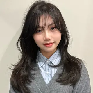 セミロング 🌹ハッシュカット、 レイヤー韓国ヘア🌹のヘアスタイル