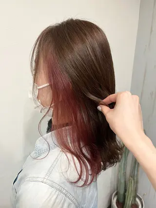 セミロング カラー Skovla Spangle (シュカブラ スパングル)所属・しのざき はなのヘアスタイル