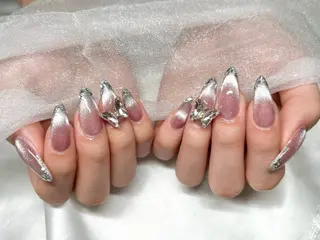 ネイル Roi〈ロワ〉 Akariのネイルデザイン