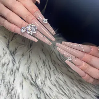 ネイル la vie  Luire所属・la vie Luire ｱｽｶのネイルデザイン