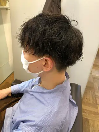 パーマ メンズ ヤナギウチ エリカのヘアスタイル