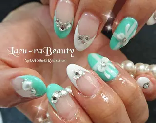 ネイル 小顔と腸の専門店 ラクーラビューティのエステ・リラクイメージ