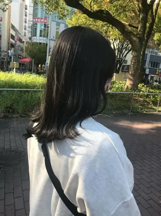 セミロング benji所属・名駅/ブリーチカラー /レイヤー/髪質改善のヘアスタイル