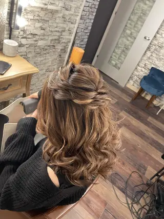 セミロング ヘアアレンジ hair make  Lucciのヘアスタイル