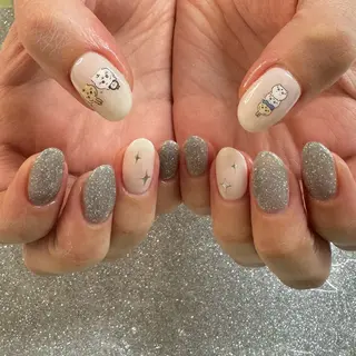 ネイル VIERU 🌈🎀💖のネイルデザイン