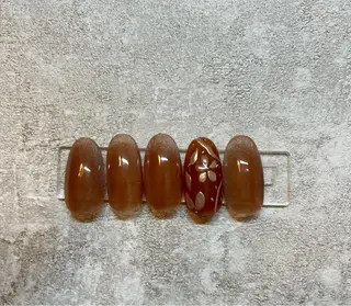 ミディアム ネイル Re:st〔リスト〕所属・ayane Re:st〔リスト〕のネイルデザイン