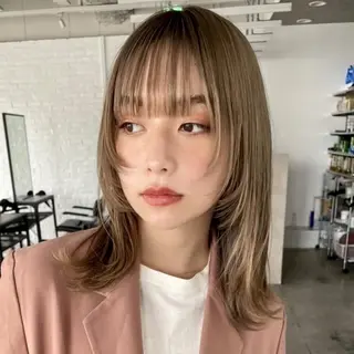 ミディアム 🧸ミルクティー /ブリーチ🫧あずみのヘアスタイル