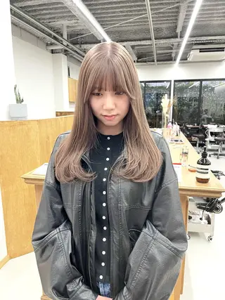 ロング カラー ヘアアレンジ esu 心斎橋店所属・ena/ブリーチなし 心斎橋・ベージュ🎀のヘアスタイル