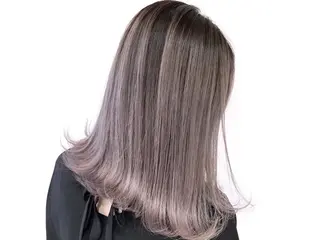 ロング カラー ヘアアレンジ ૭ 艶髪透明感૭ヘア カラーＡＭＩ🫧のヘアスタイル