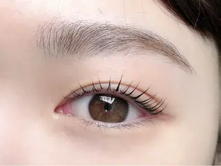 パーマ 眉毛•まつげサロン MoveOn 府中所属・MoveOn salonのマツエク・マツパデザイン