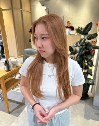 ロング カラー りあの🎀 /暖色カラー🍒のヘアスタイル