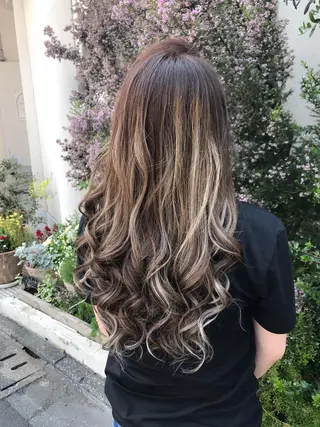 ロング カラー 店長担当🌟 矢吹ガブリエル🌟のヘアスタイル