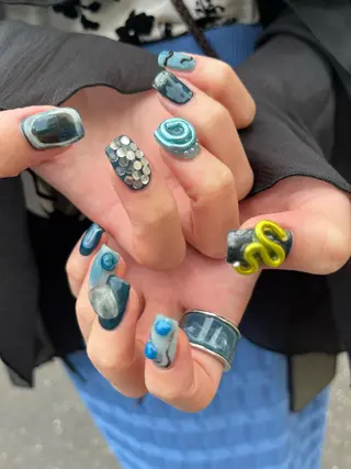 ネイル niconail 千歳烏山店所属・niconail 🧣ayu 📍烏山のネイルデザイン