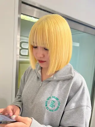 ショート je suis heureuse所属・ハイライトカラー 🌀ゆい❣️のヘアスタイル