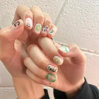 ネイル Nail salon R⋆*のネイルデザイン
