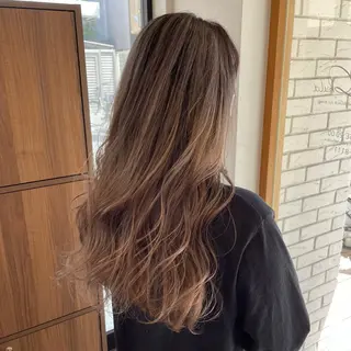 ロング カラー ヘアアレンジ 🎗秋山勇 /三宮指名No.1のヘアスタイル
