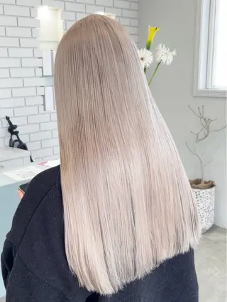 ロング カラー みなみ/ブリーチ/ ダイアモンドリリーのヘアスタイル