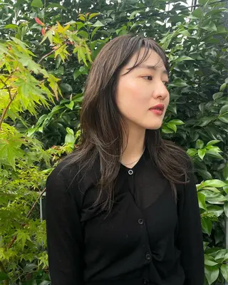 セミロング 佐伯 和佳のヘアスタイル