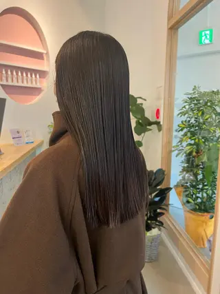 ロング marino/ カラー/顔周りカットのヘアスタイル