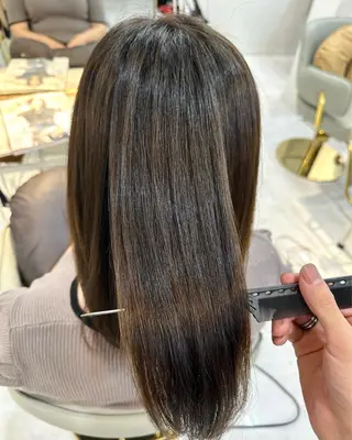 ミディアム RIKI/ 曲がる縮毛矯正のヘアスタイル