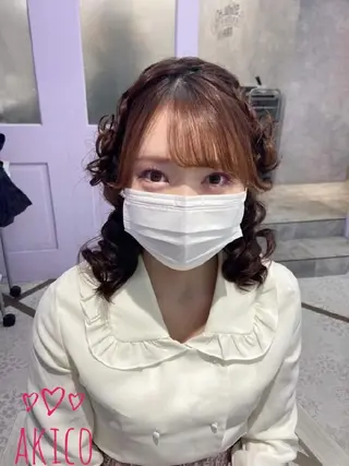 ミディアム LUXBE GALLERY なんば駅前店所属・ラックスビーギャラリ ー AKICOのヘアスタイル