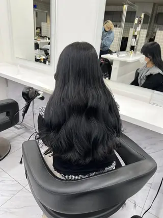 カラー 池袋SHE🍀 赤み消しカラー🍀のヘアスタイル